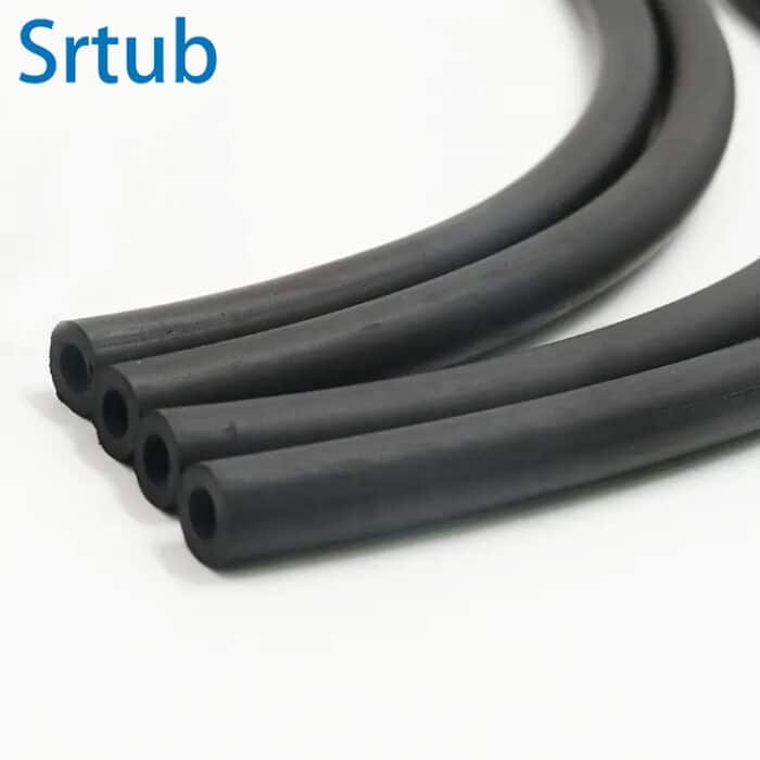 Vente à chaud Srtub Factory Sale Length 5 Meter 19mm ID x 25mm OD Resistant Black Fkm Nbr Rubber Tube Hose Tubing